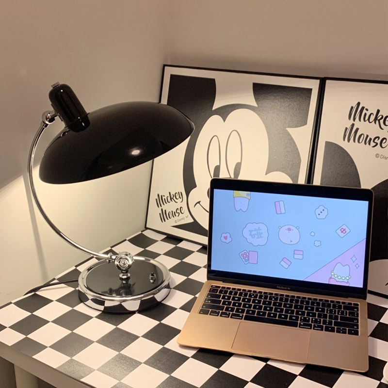 Lámpara de Mesa Ajustable Mode - Desk Setup Minimalist reseña y precio